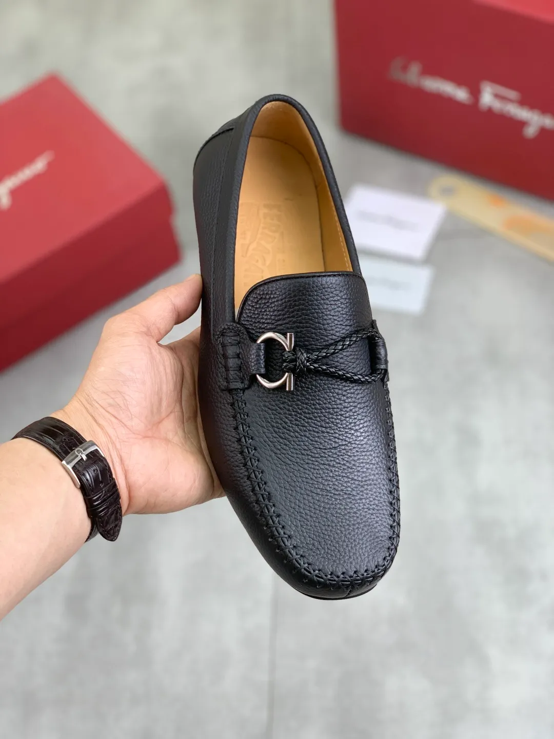 Men's men's shoes 💰P480 New high quality [Ferragamo/Ferragamo] The latest model in the counter Original imported calfskin, imported cowhide lining + original luxury metal buckle + original combination outsole Comparison without pressure Code number: 38-44 (45 customized)